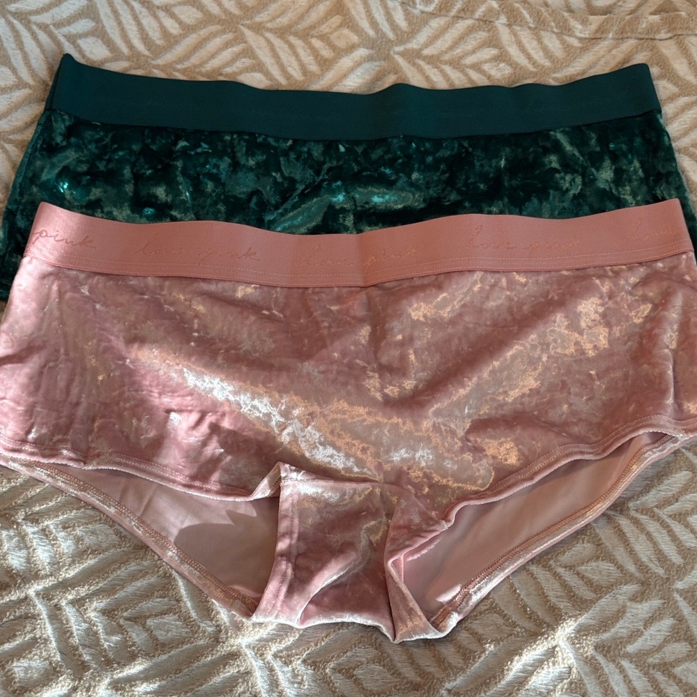 Victoria's Secret 2 pack velvet pantie. 1 pink 1 green.